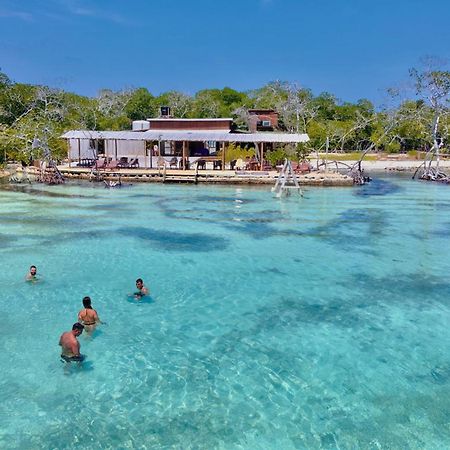Medusa Hostel Isla Tintipan Tintipan Island Εξωτερικό φωτογραφία