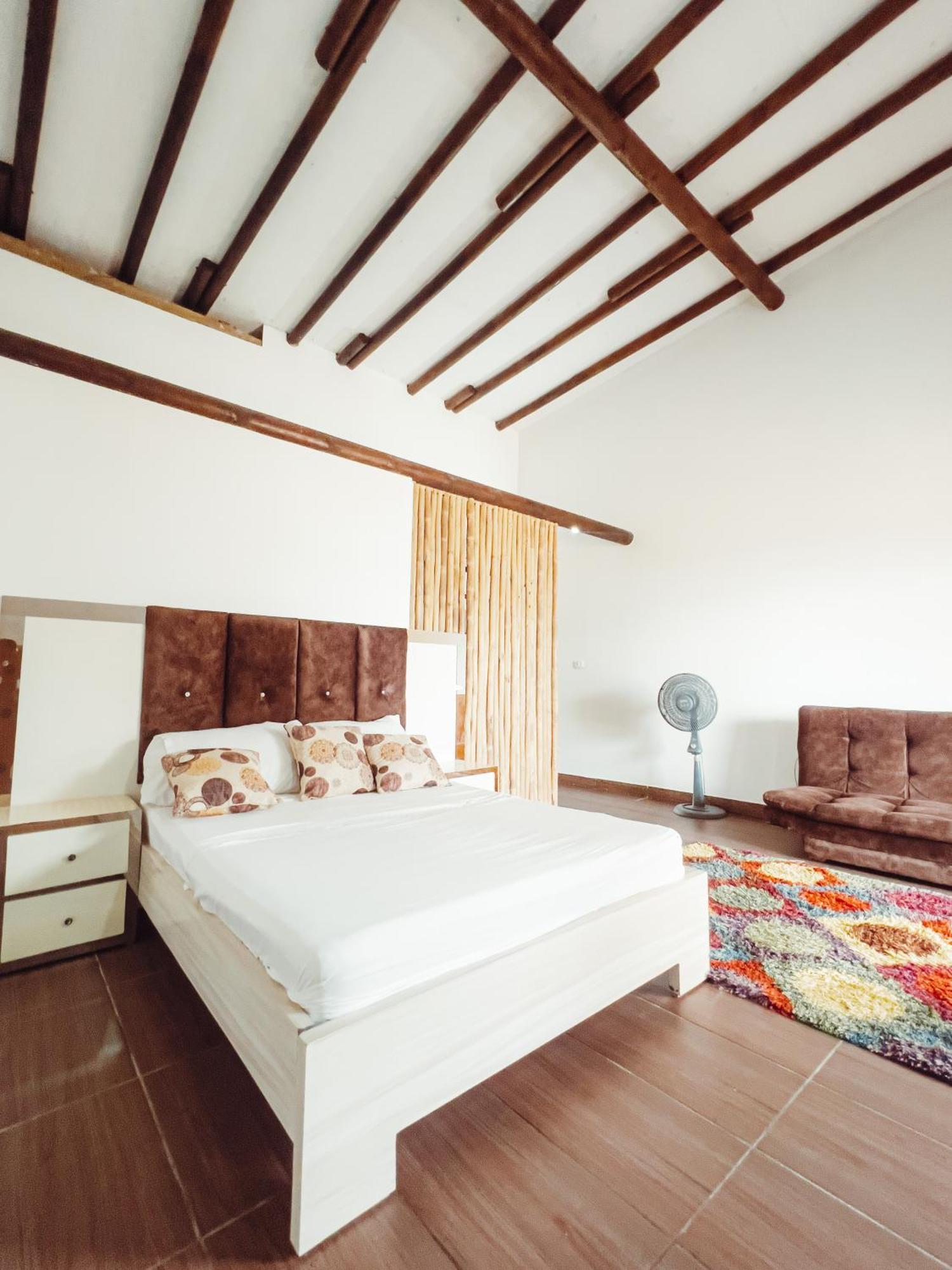 Medusa Hostel Isla Tintipan Tintipan Island Εξωτερικό φωτογραφία
