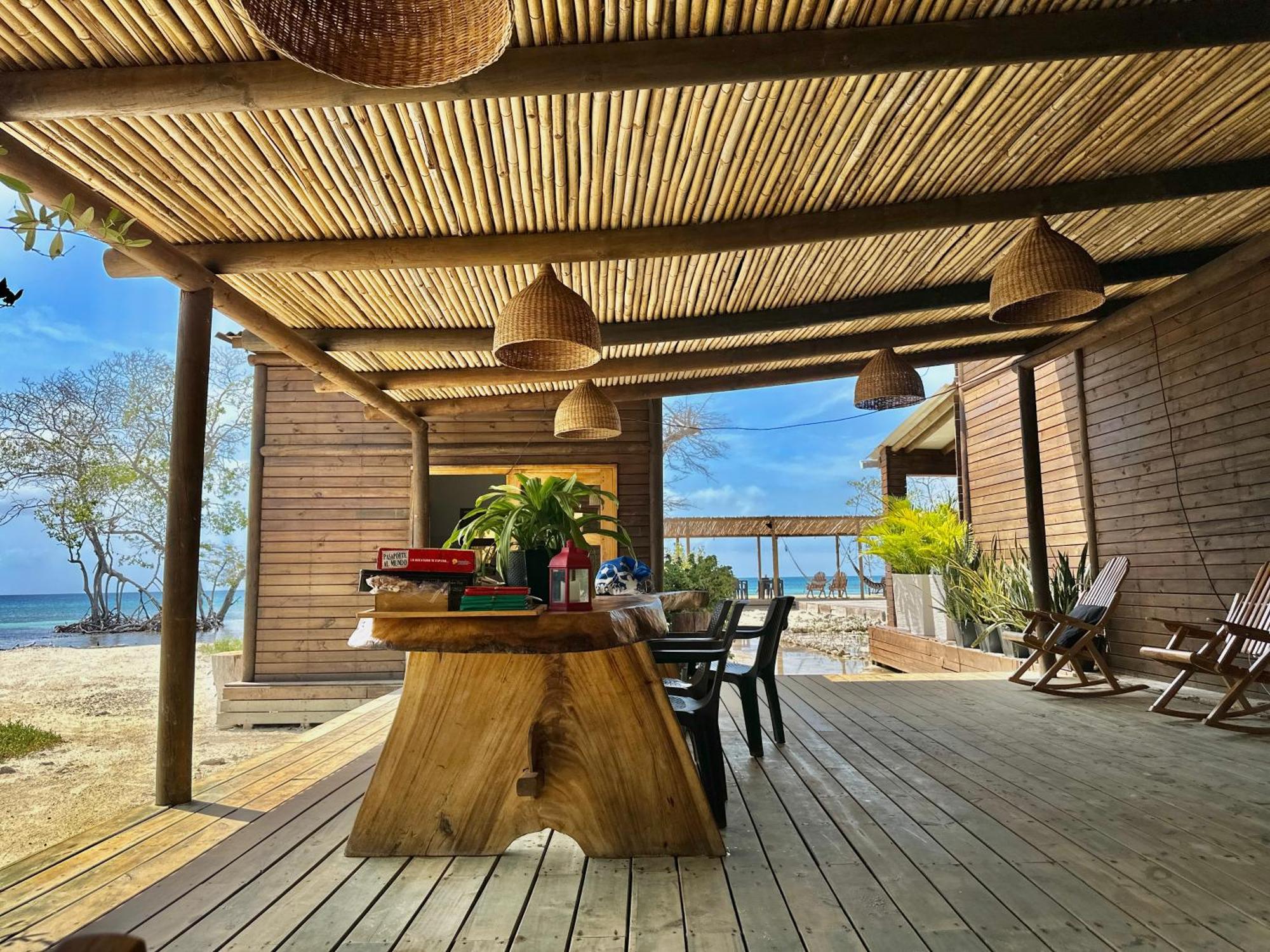 Medusa Hostel Isla Tintipan Tintipan Island Εξωτερικό φωτογραφία